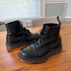 Dr Martens 1460 smooth leather boots